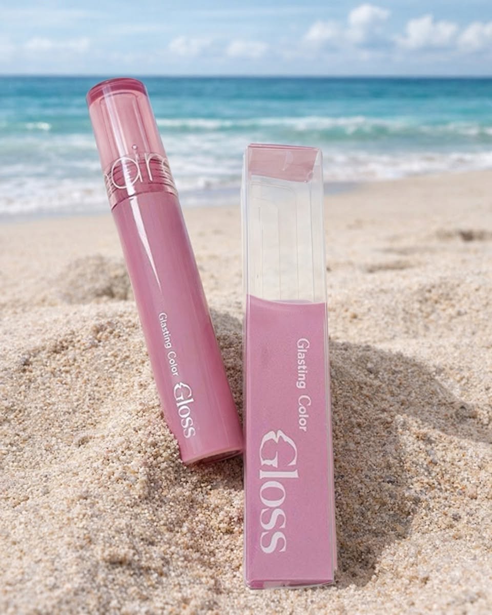 High-shine lip gloss for a natural finish