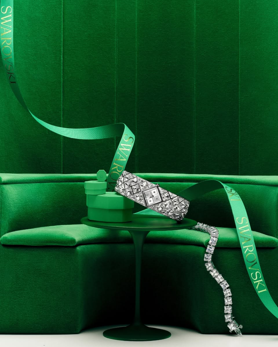 Swarovski crystal jewelry display