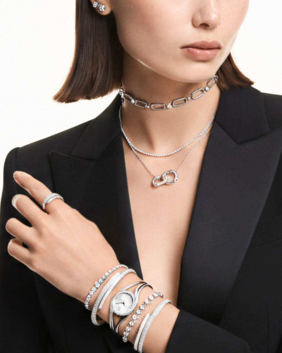 A dazzling display of accessories and gifts for Black Friday.