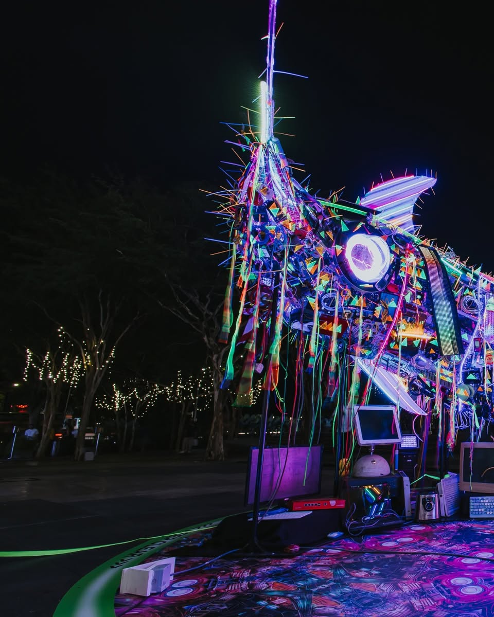 Artist Yang Derong's CYBERSWORDFISH V2.0, a powerful statement on technological impact.